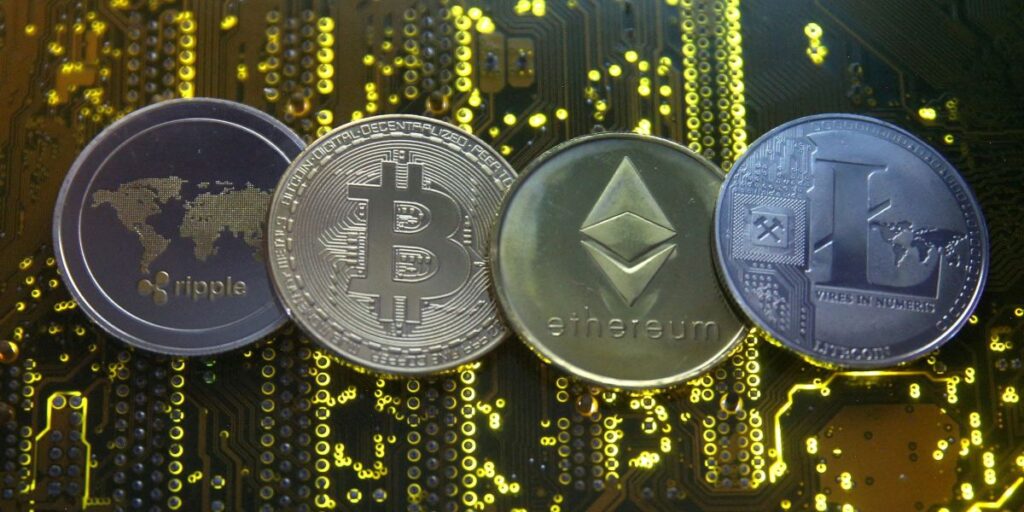 CMN decide que fundos de previdência não podem investir em cripto