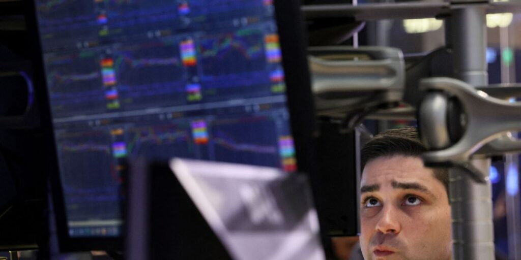 Bolsas dos EUA ficam sem direção única após novas tarifas de Trump