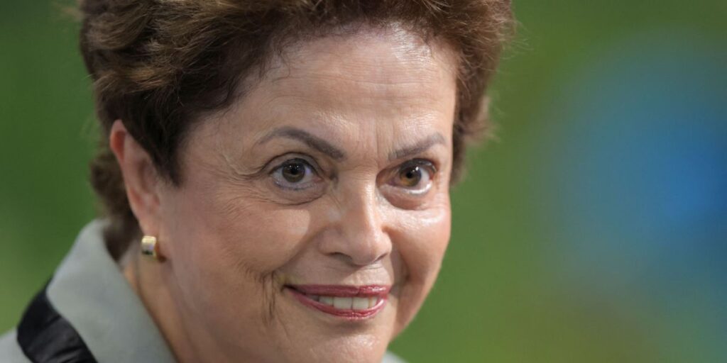 Dilma é reeleita para Banco do Brics após aval de Putin