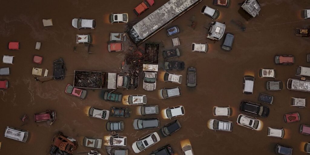 Lei sancionada estende crédito extraordinário para ajudar o RS