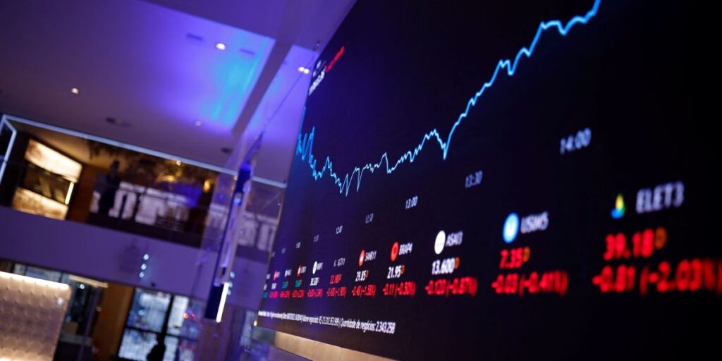 Comunidade TC: Ações da JBS e Hapvida movimentam o mercado financeiro