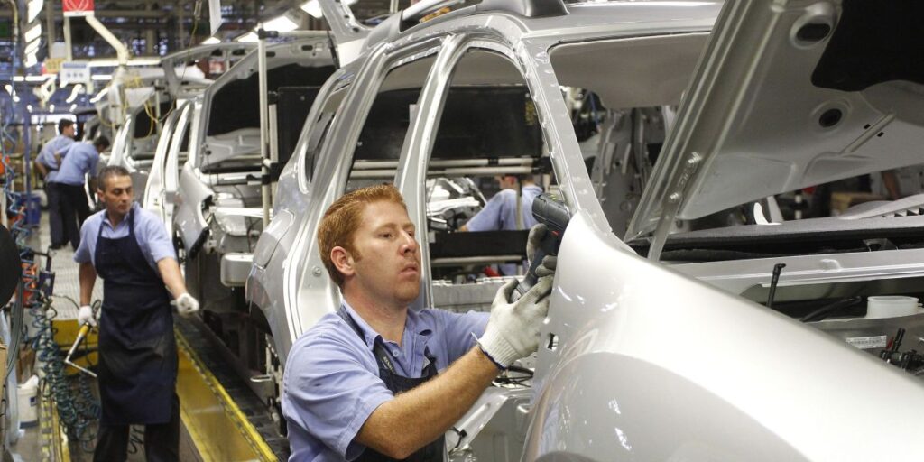 FGV: confiança da indústria tem leve alta e confirma cenário de cautela