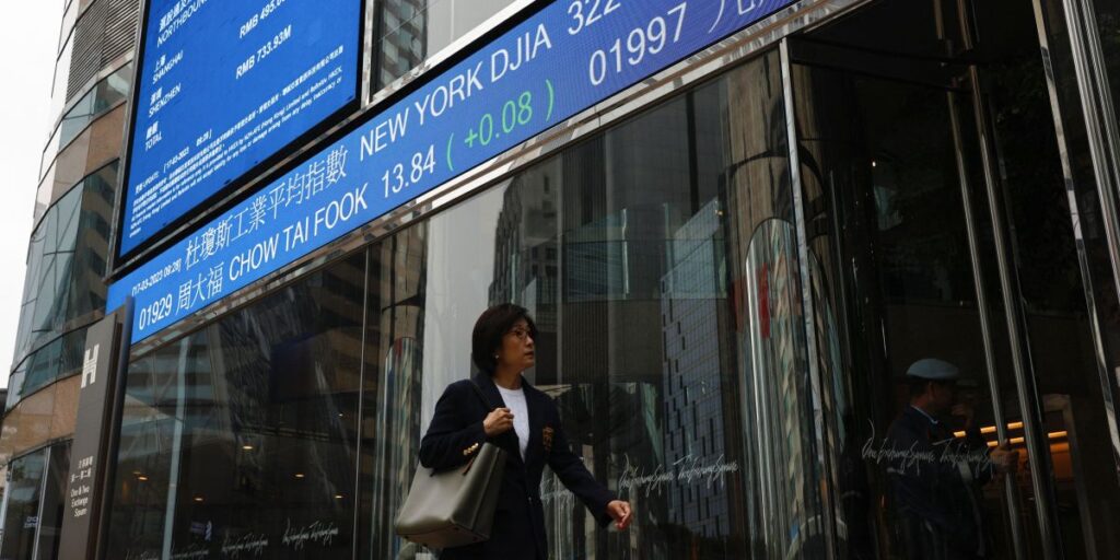 Ações de Hong Kong atingem máxima em três anos com setor de tecnologia