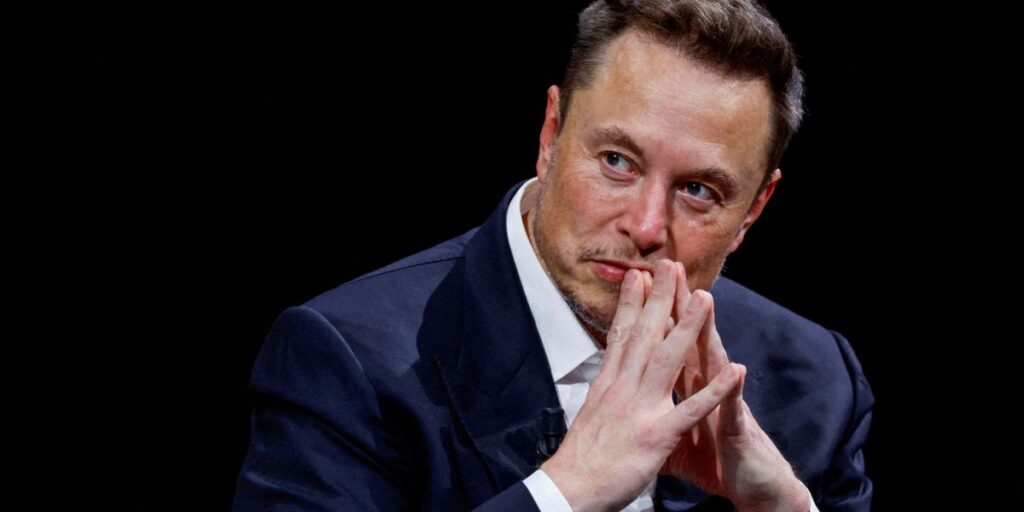 Musk chama de "terrorismo" o incêndio em concessionária da Tesla em Roma
