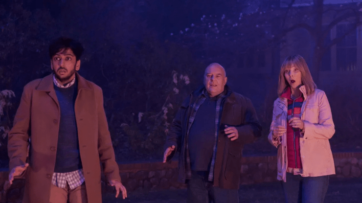 Criador celebra Lisa Kudrow em "Terror de Parentes": "Gravou cena maluca"