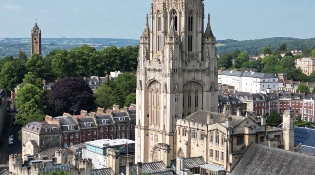 Bolsas para mestrado na Universidade de Bristol têm inscrições abertas