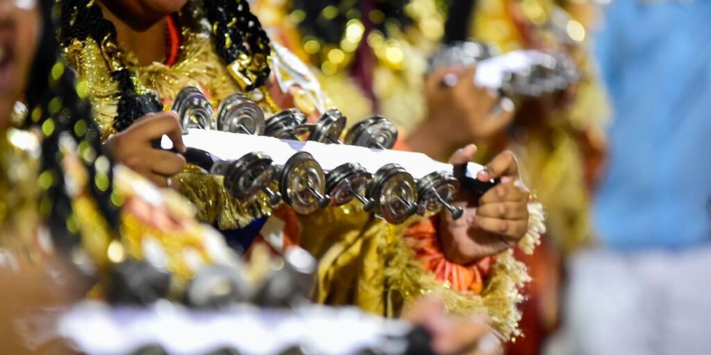 Carnaval: mulheres ritmistas enfrentam preconceito como principal desafio
