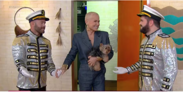 Xuxa é recebida por Paquitos em programa de Ana Maria ao completar 62 anos