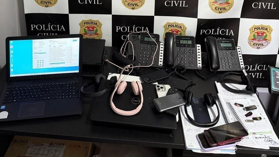 Polícia prende cinco integrantes de falsa central de banco em SP