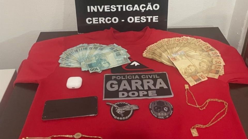 Roubo de mansão em SP: polícia localiza suspeito rastreando fone de ouvido