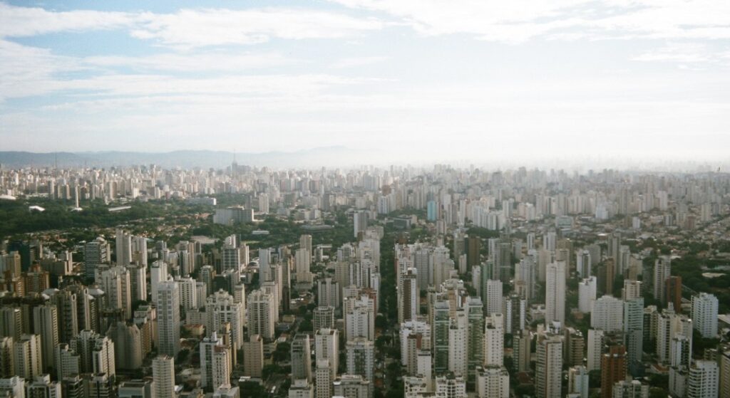 Curitiba, Goiânia e São Paulo lideram procura por imóveis no 1º tri de 2025