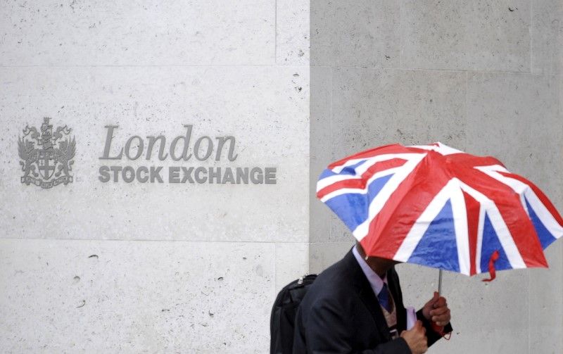Bolsas na Europa sobem com otimismo tarifário; LVMH cai 7% após resultados