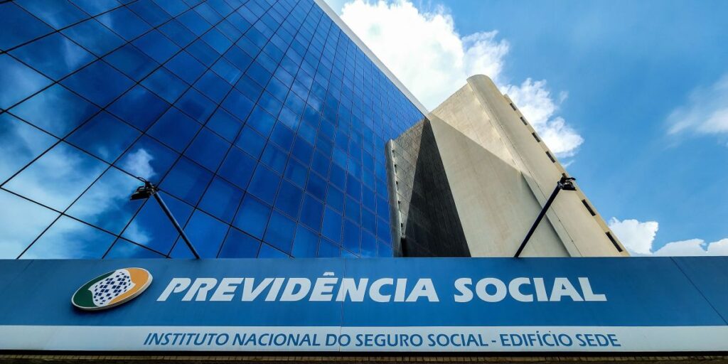 Direção do INSS não cumpriu medidas preventivas para coibir fraude, diz PF