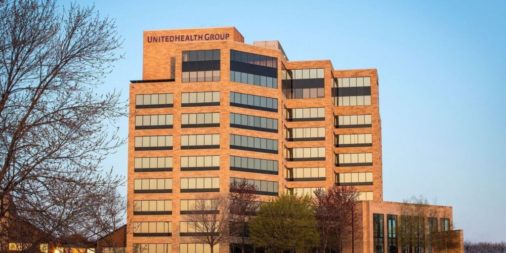 UnitedHealth decepciona com balanço e corta projeção para 2025