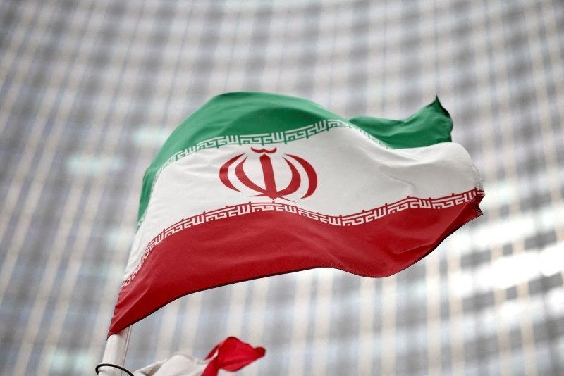 Irã realiza negociações sobre programa nuclear com países europeus