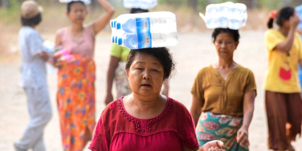 Chuvas prejudicam buscas por desaparecidos de terremoto em Mianmar