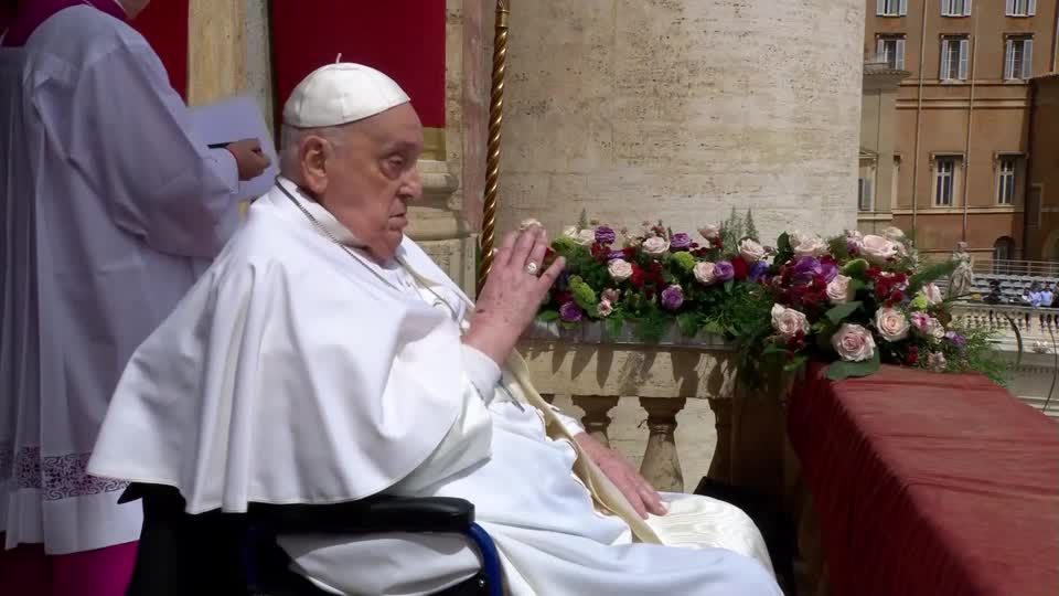 Papa Francisco escolheu seguir “caminho da entrega”, diz cardeal no funeral