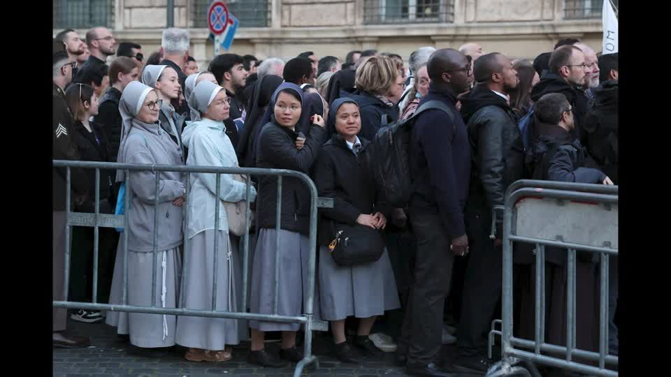 Mais de 200 mil pessoas são esperadas para o funeral do papa Francisco