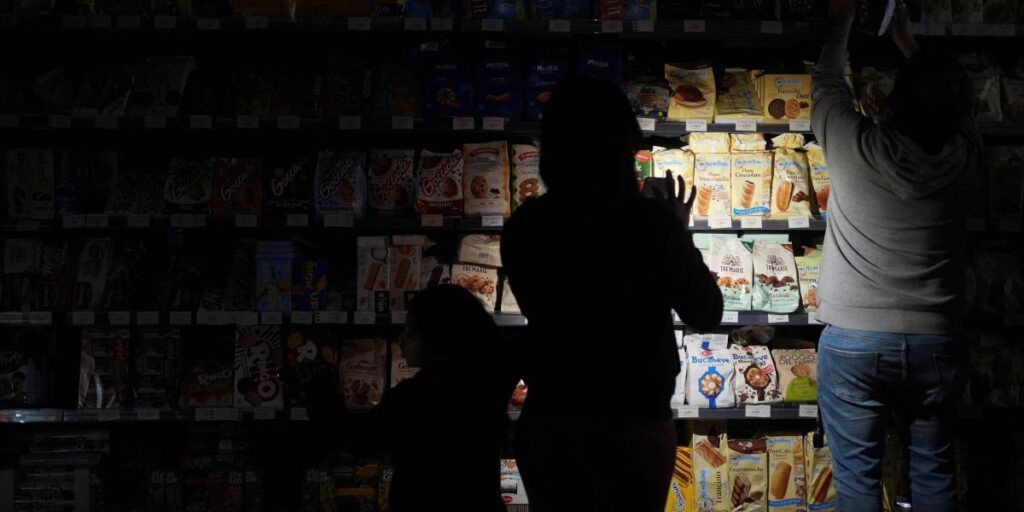 Apagão na Espanha: Governo declara estado de emergência