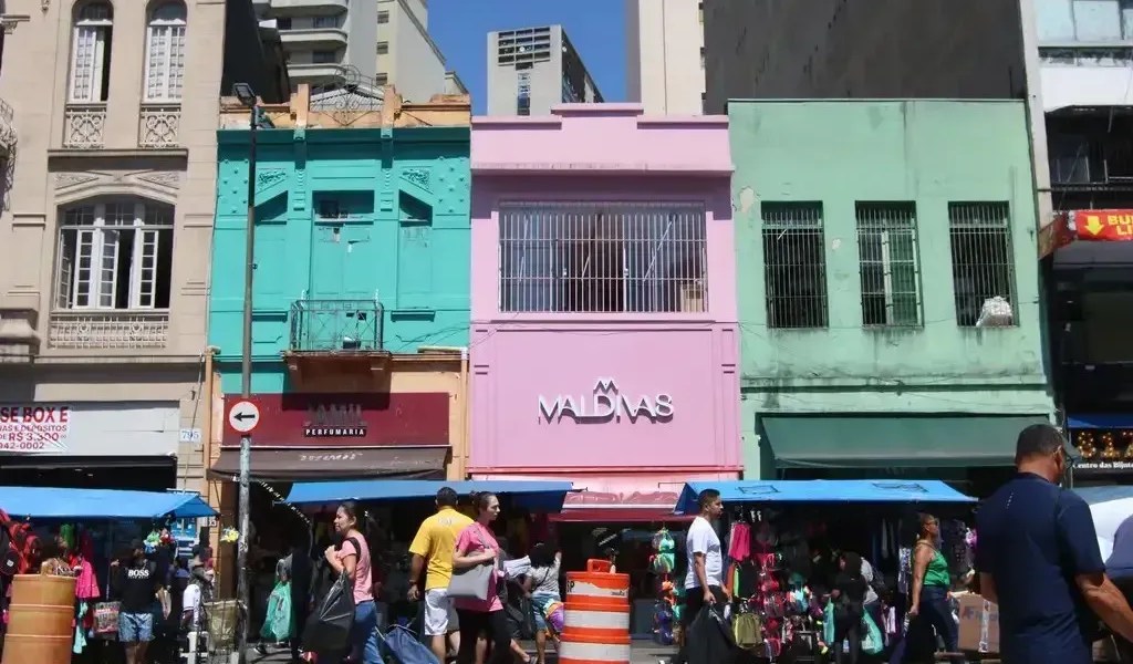 Confiança do comércio fica estável em abril ante março, mostra CNC