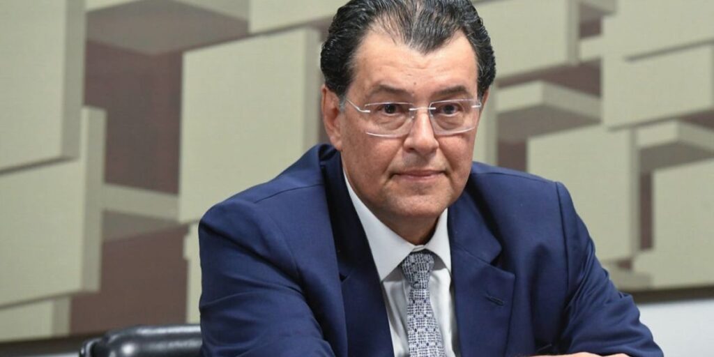 Braga apresenta plano sobre segundo projeto que regulamenta tributária