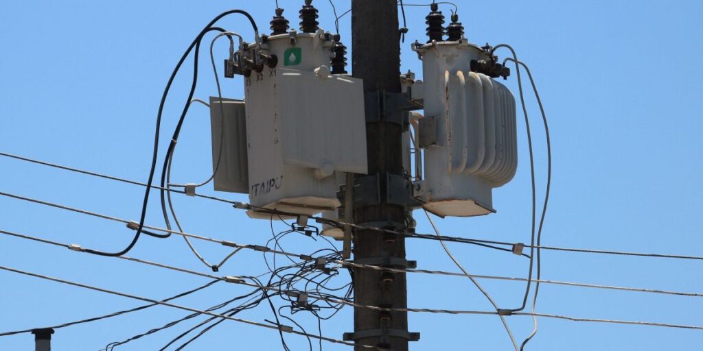 SP: Pelo menos 350 mil famílias podem ter tarifa reduzida na conta de luz