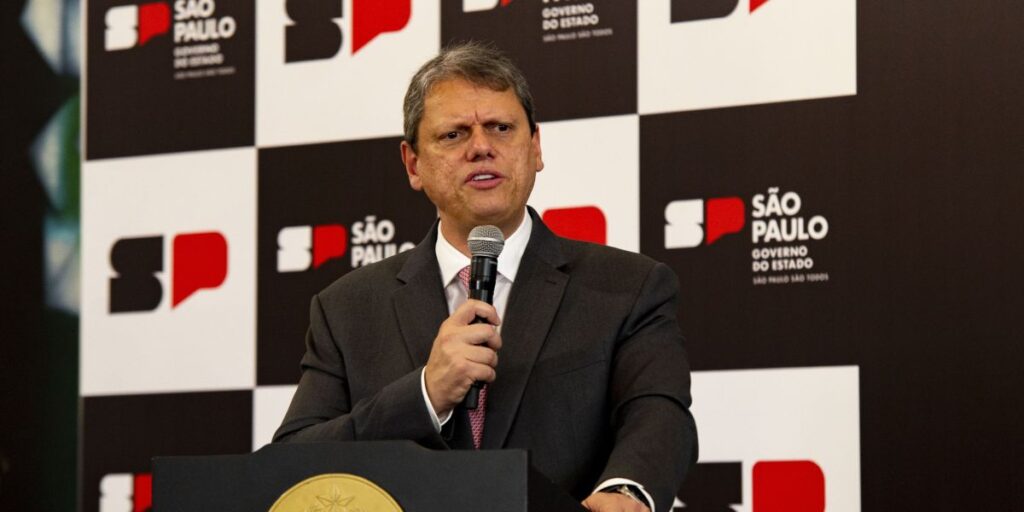 Governo Tarcísio avança para acabar com Favela do Moinho, no centro de SP