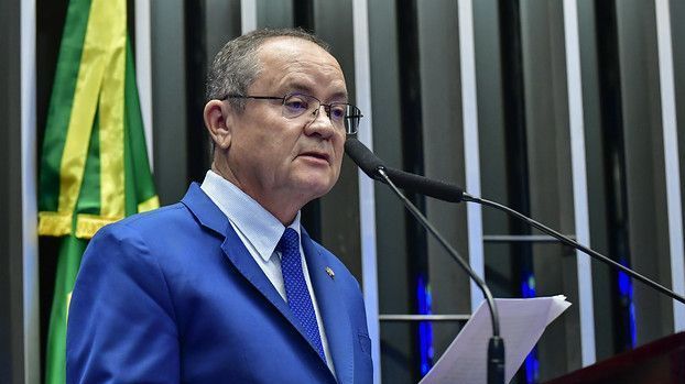 Por sugestão de embaixada, parlamentares planejam ir aos EUA debater tarifa