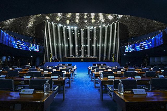 Oposição protocola texto alternativo à PEC da Segurança