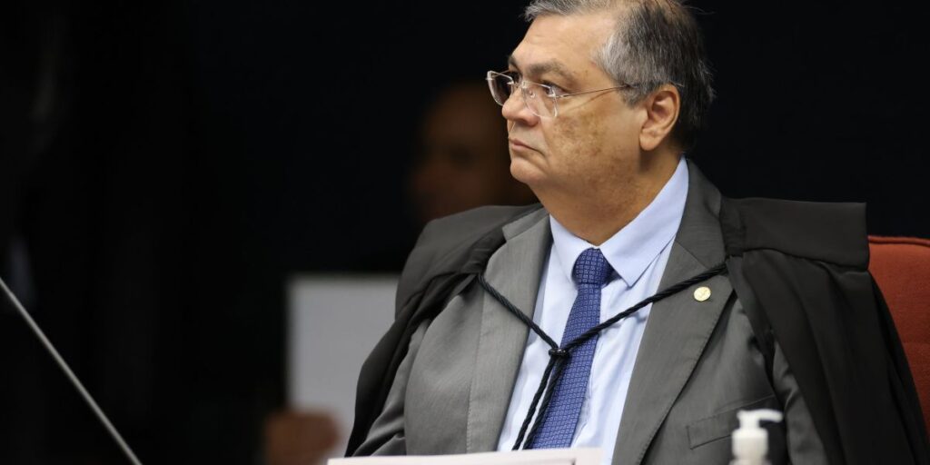 O crime não está nos morros, mas no asfalto, diz Dino no STF