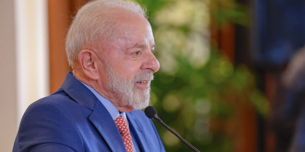 "Merreca", diz Lula sobre compensação de ricos para IR isento até R$ 5 mil
