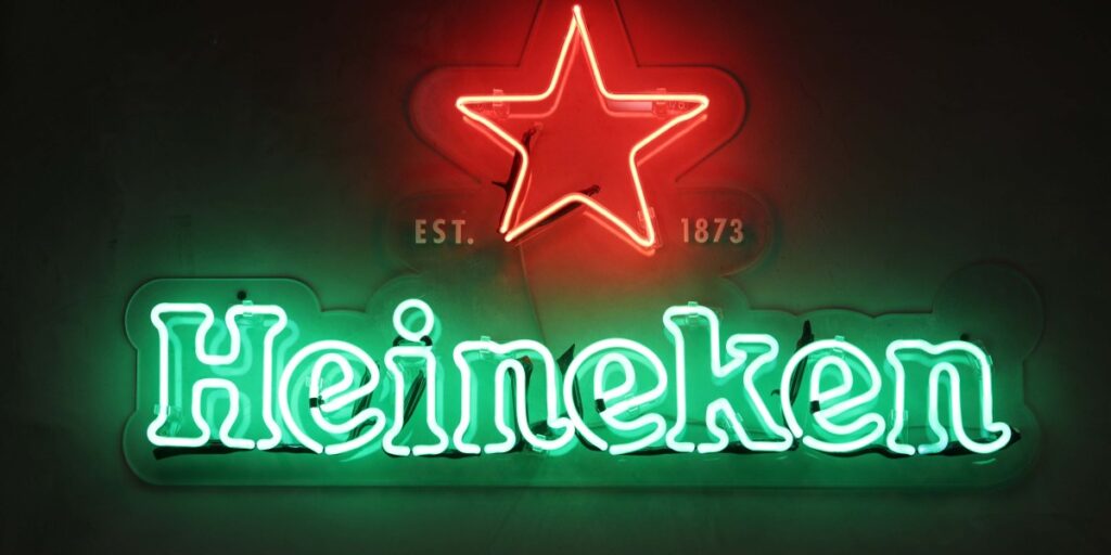 Heineken supera expectativas de receita em meio a preocupações com tarifas