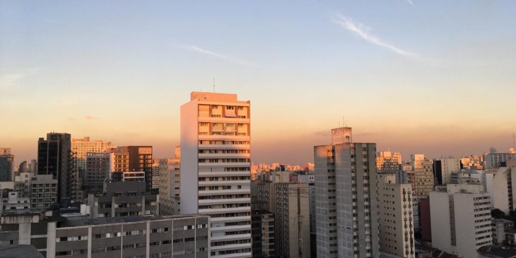 Itaú reduz projeção para inflação e vê viés de baixa para PIB em 2025