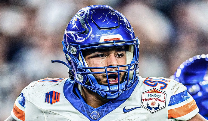 Conheça o egípcio que pode fazer história em draft da NFL