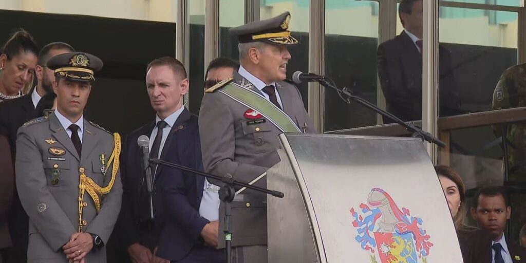 Comandante do Exército: cenário global sugere “atenção redobrada” da Defesa