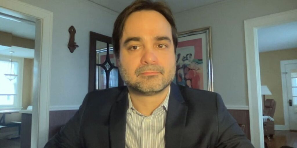 Quem piscou primeiro foi Trump, diz especialista sobre EUA x China