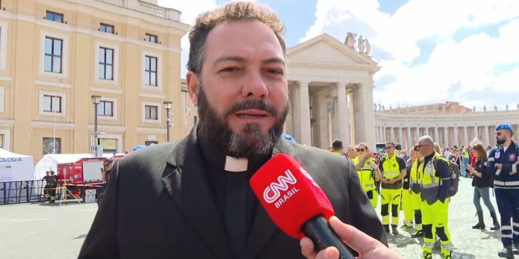 Papa Francisco trouxe visão missionária para a Igreja, diz padre brasileiro