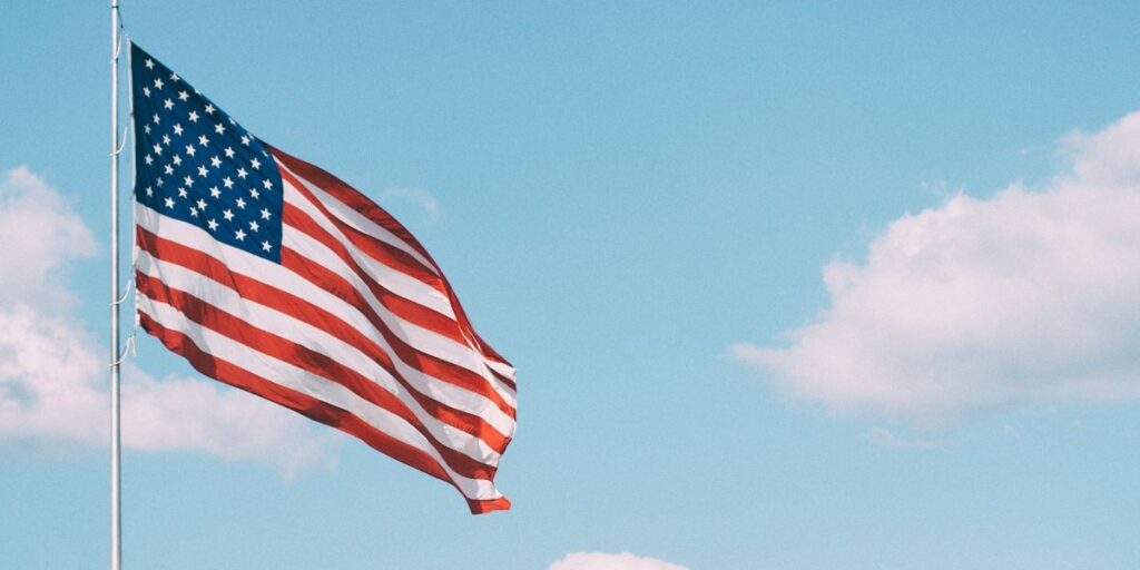 Tarifaço de Trump: americanos vão gastar US$ 2.100 a mais por ano