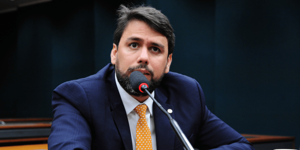 Pedro Lucas agradece convite de Lula e diz que vai "ouvir bancada" do União
