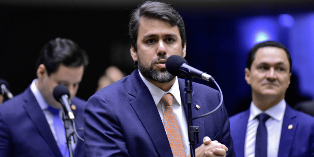 Cúpula do União avalia que anúncio de ministro foi precipitado