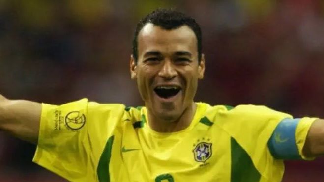 Cafu desaprova técnico estrangeiro na Seleção Brasileira: "Somos penta"