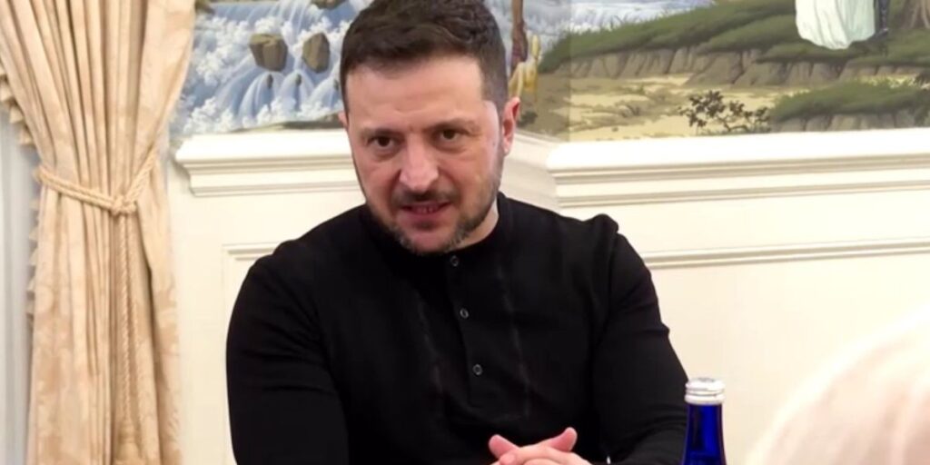 Zelensky confirma presença de tropas ucranianas em território russo