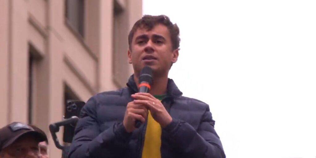 Nikolas chama Moraes de "covarde" e Barroso de "debochado"