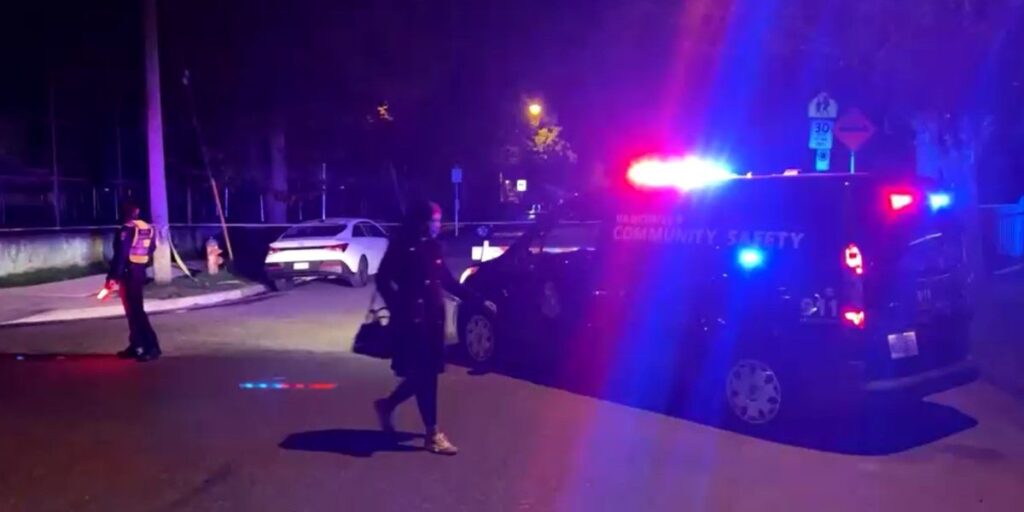 Carro invade festival, atropela público e deixa mortos em Vancouver