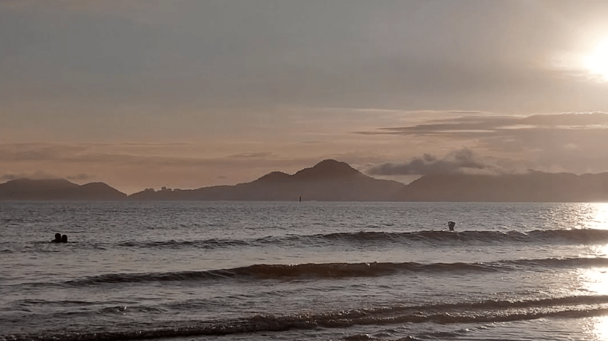 Surfista morre afogado após grandes ondas no mar de Santos