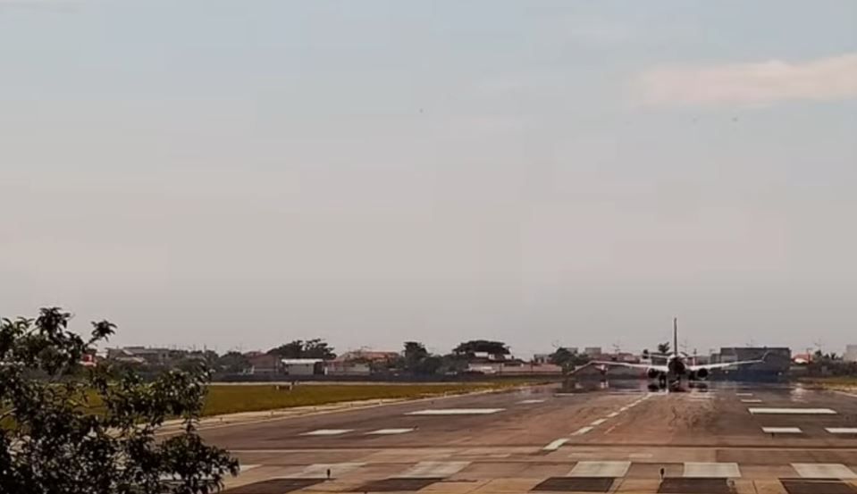 Pássaro colide com avião da Gol durante decolagem em aeroporto de SC