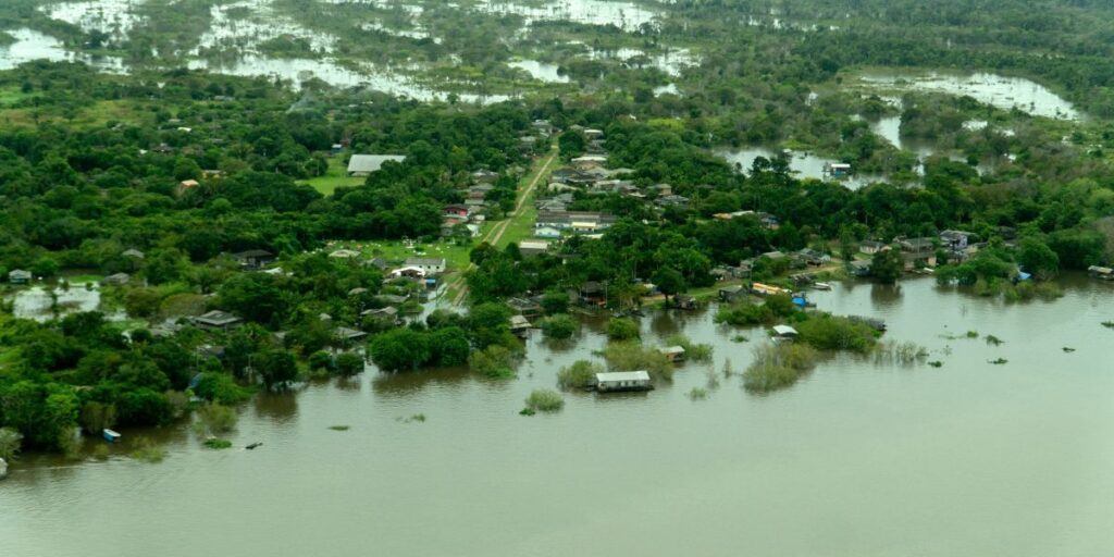 Cheia dos rios em Rondônia: PRF alerta sobre tráfego em rodovia