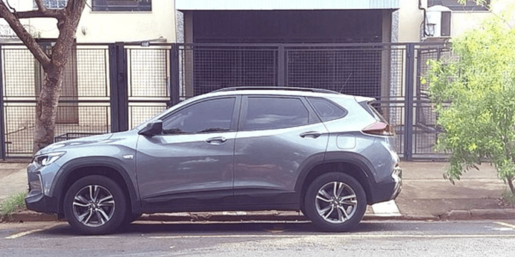 Criança de 3 anos morre após ser esquecida dentro de carro pela tia