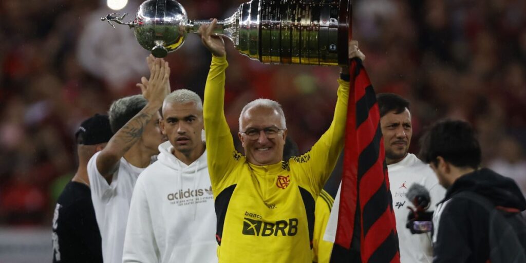 Veja os principais títulos na carreira de Dorival Júnior