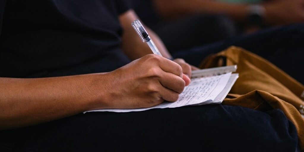 Etapa oferece bolsas de até 100% para cursinho pré-vestibular